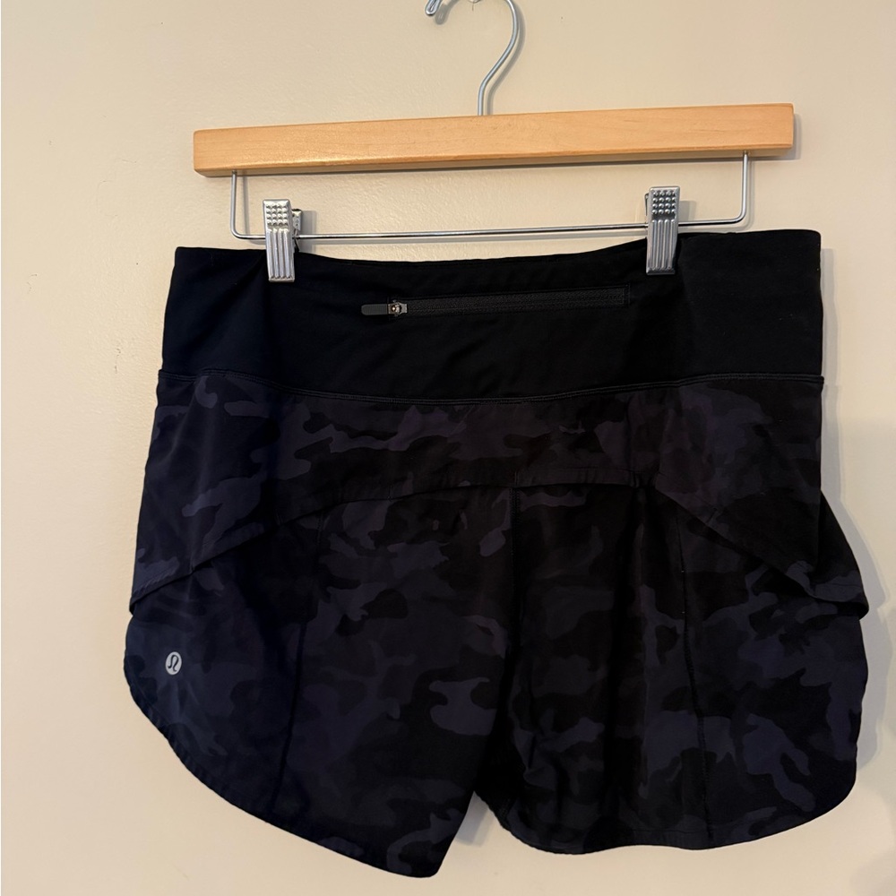 lululemon athletica Black Camouflage Athletic Shorts - Picture 2 of 3